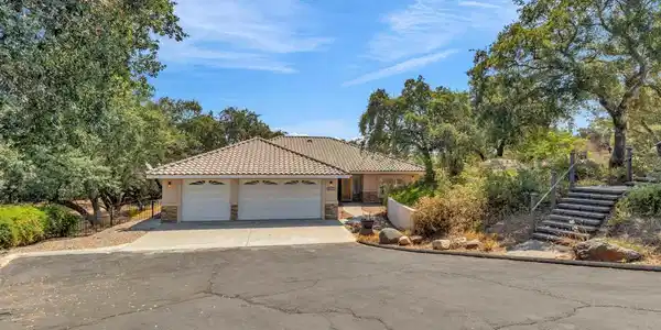 2461 Denova Drive