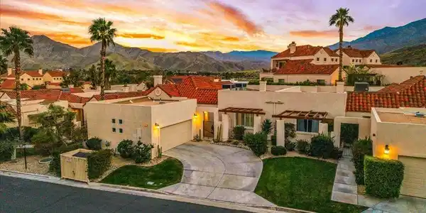 245 Canyon Circle