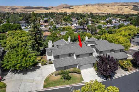 7445 Tulare Hill Drive