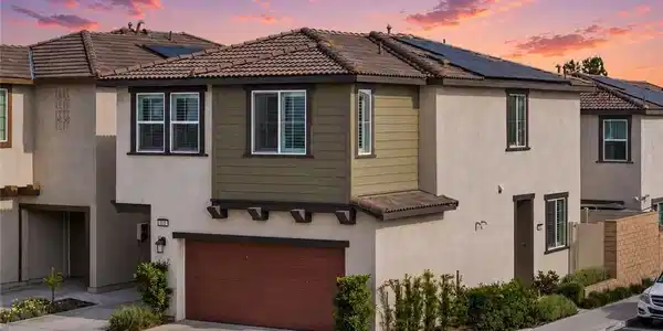 810 Enchanted Hideaway