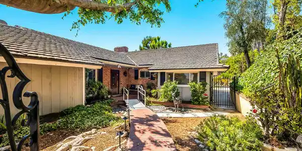 3706 Eureka Drive