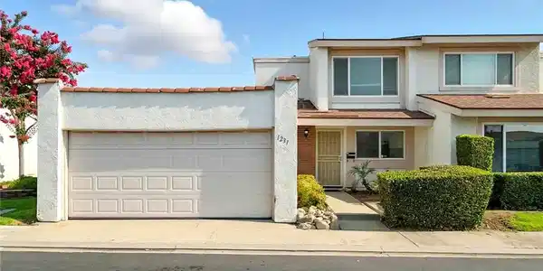 1231 Crestwood Drive