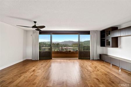 24055 Paseo Del Lago
