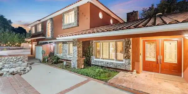 1008 Alamosa Drive
