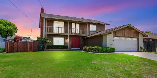 6243 Lake Lomond Drive