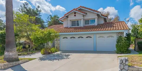 673 BRONCO WAY