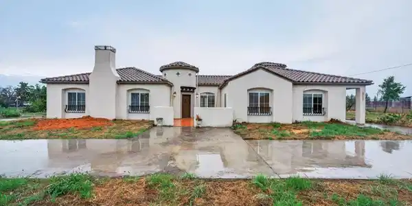 5317 Mesa Drive