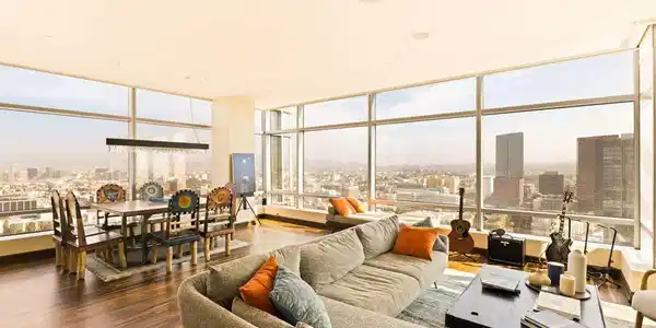 900 W Olympic Boulevard