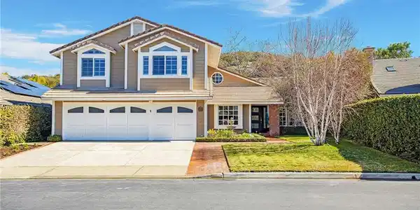 6 Eastridge