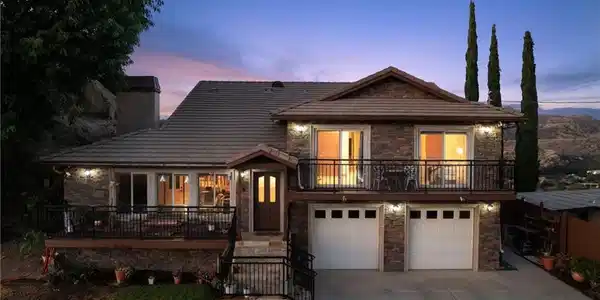 956 Crown Hill Drive