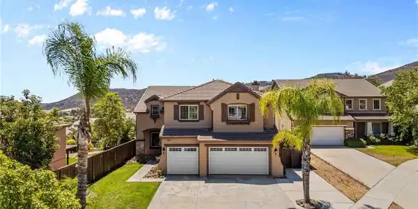 31926 Hyacinth Court