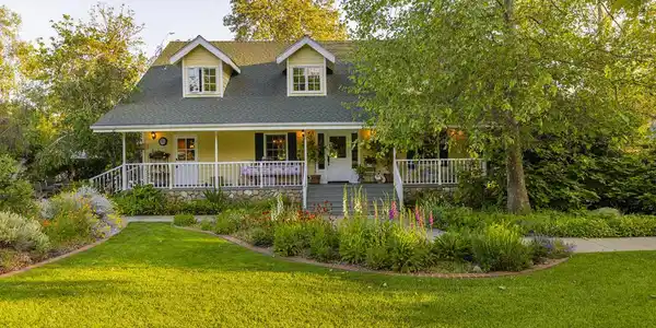 924 Fairview Road