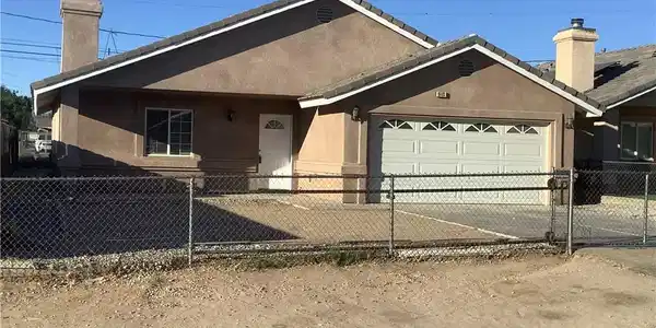 16493 Live Oak