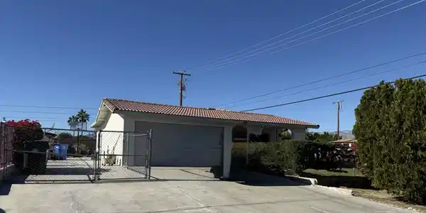 13285 Caliente Drive