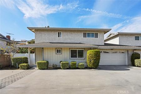 313 E Duarte