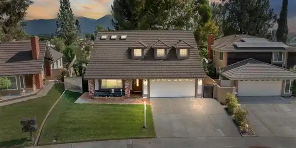 19 Black Oak Drive