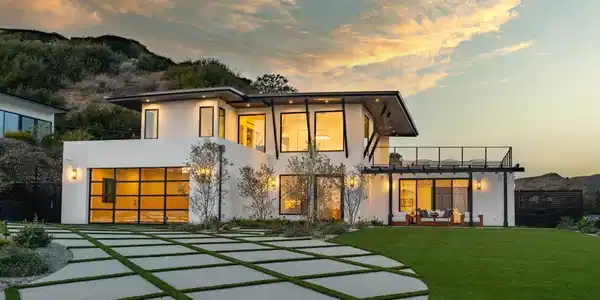 708 Skyview Terrace