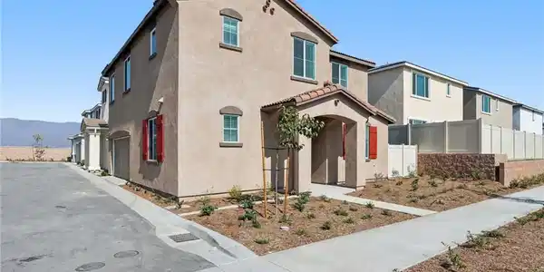 1110 Tropic Court