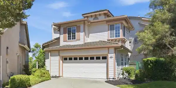 5630 Highcrest Ct