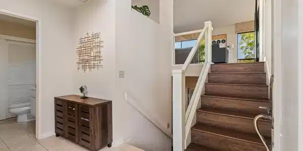 6667 La Jolla Scenic Drive South