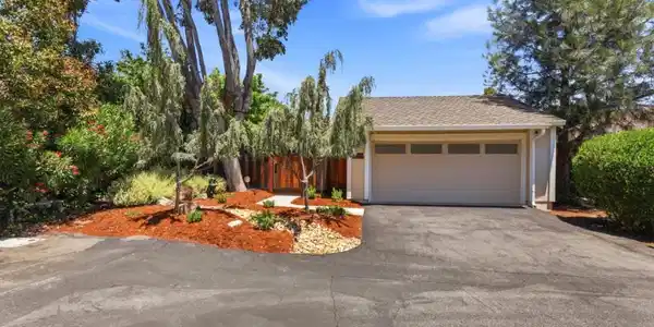 16989 Sara Jane Lane