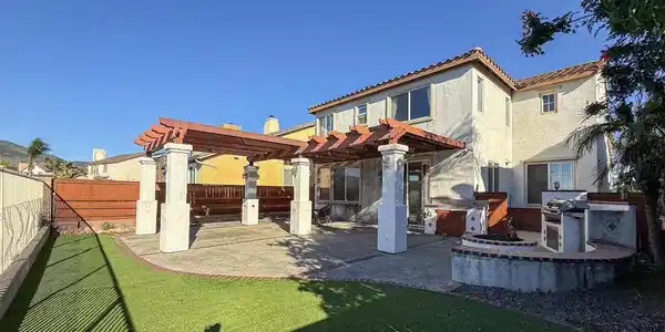 700 Rocking Horse Dr