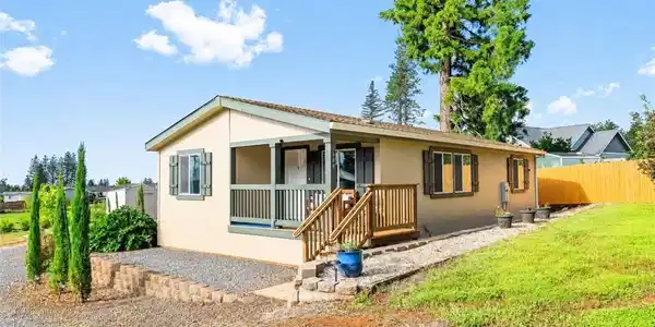 1808 Rock House