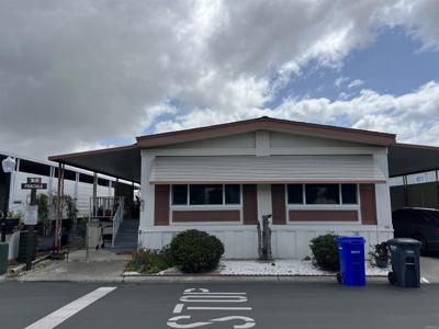 3535 Linda Vista