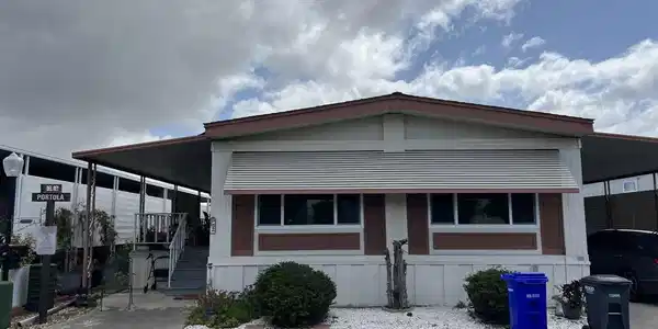 3535 Linda Vista