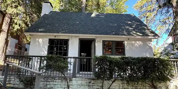 418 Forest Lane