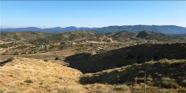 25 Summit Valley Road