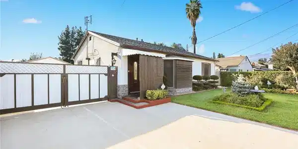 3047 S 8th