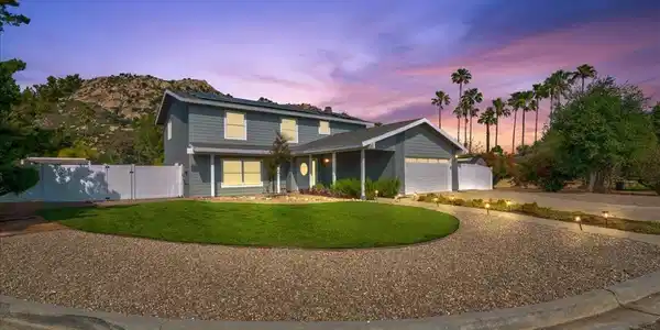 24920 Via Lopez Court