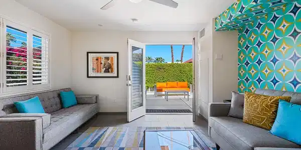 155 W Hermosa Place