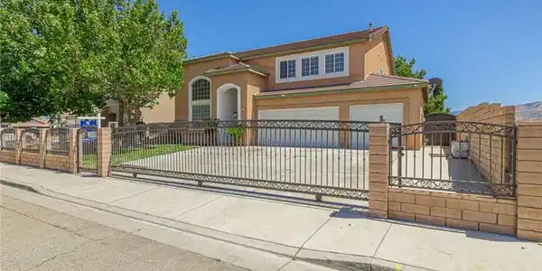 5604 Kingman