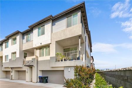 1570 Topeka Ave, unit 8, Placentia