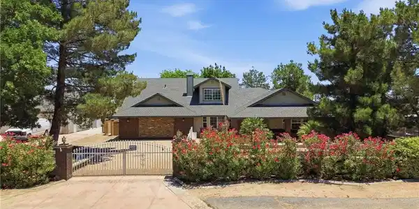 41050 13th Street W