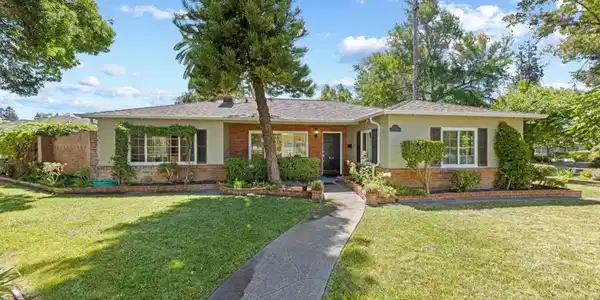 905 El Rio Drive
