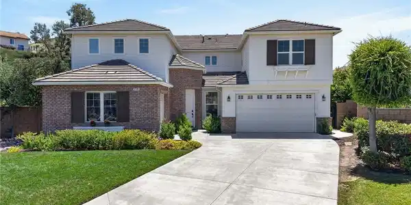 32183 Elk Grove