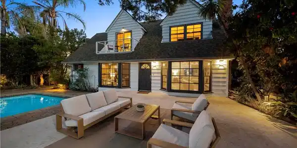 8615 Skyline Drive