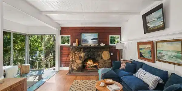 860 Old Topanga Canyon Road