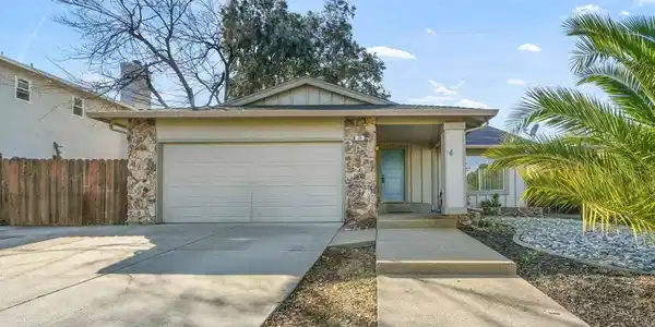 14 Doral Way