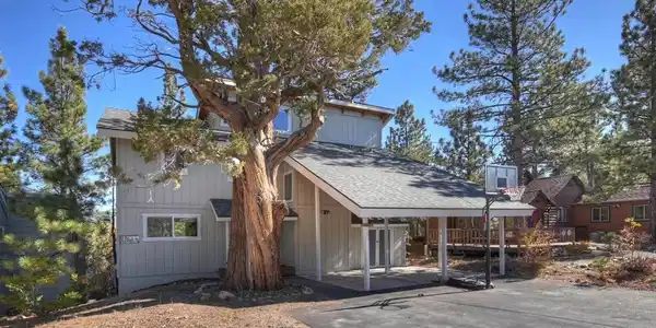 473 Vista Lane