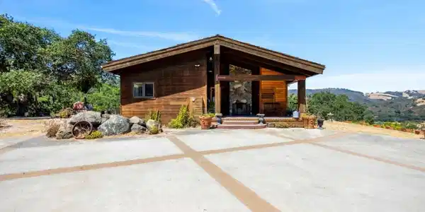 5096 Fallen Oak Drive
