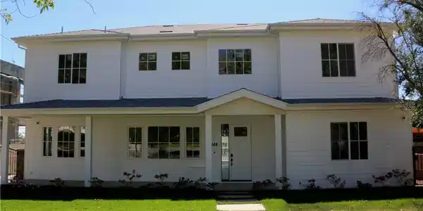 1688 E Mendocino