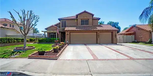 42807 Avenida Tigre