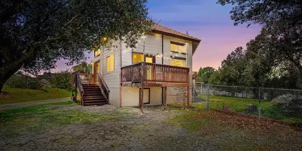 23877 Sundance View Lane