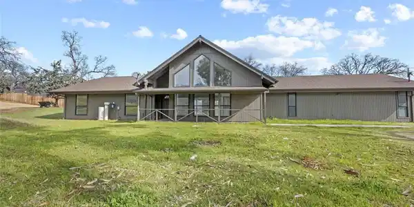 41763 Horseshoe Way