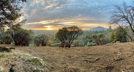 13 5 Acres Vista Lago