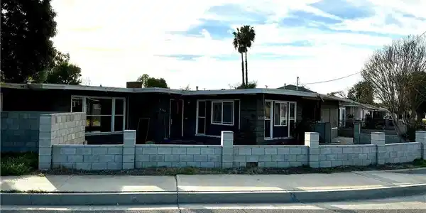 2110 W Pacific
